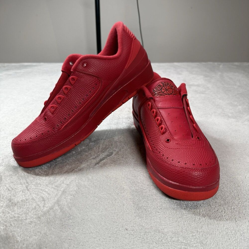 Nike Air Jordan 2 Retro Low Gym University 2016 Triple Red size 9.5 832819-606